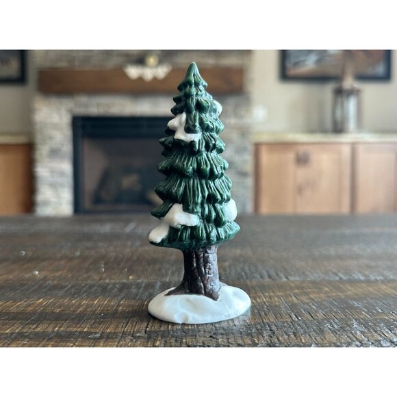 Retired Lemax Christmas Trees Set of 5 Christmas Village Accessory - Picture 5 of 12